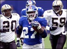 23 Dec 2001: Jessie Armstead of the New York Giants during the