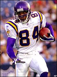 Randy Moss Returns to Minnesota, Where He Insulted Deli - The New