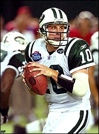 23 August 2003: Tampa Bay QB Shaun King (10) during the Buccaneers  preseason game against the Jaguars at Raymond James Stadium in Tampa, FL.  (Icon Sportswire via AP Images Stock Photo - Alamy