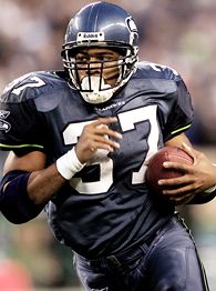 Former Seahawks QB Seneca Wallace to raise the 12 flag