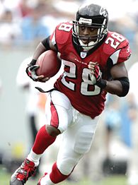 Atlanta Falcons - Happy Birthday to the one, the only, Alge Crumpler! 