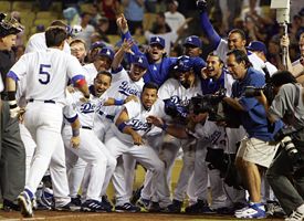 Hitting dingers at Dodger's stadium to celebrate our new partnership @, dodgers