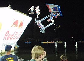 Inaugural Flugtag in Brazil gives locals wings