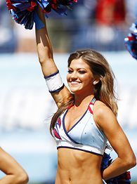 Titans cheerleader