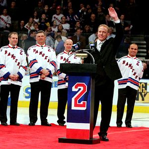 Leetch announces Graves' number to be retired 