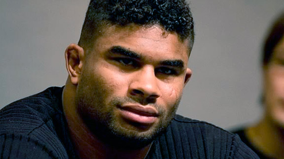 alistair overeem wife