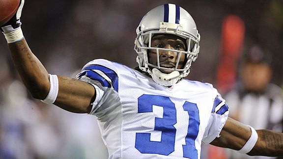 Former Dallas Cowboys CB Mike Jenkins plays well Thursday for