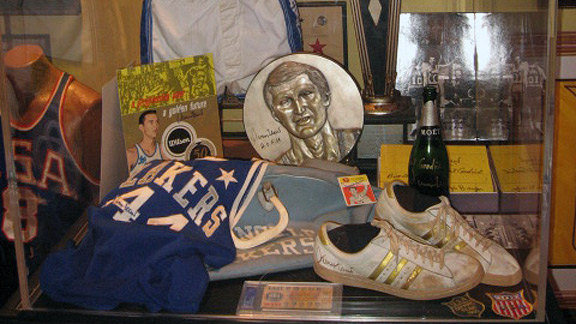 Check out David Kohler's impressive collection of Lakers memorabilia. - ESPN