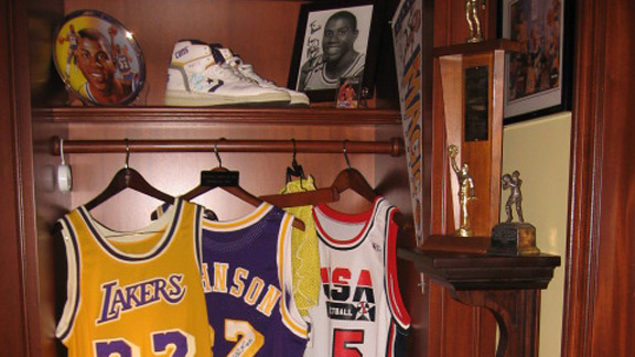 Check out David Kohler's impressive collection of Lakers memorabilia ...