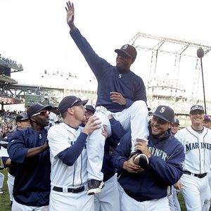 Lot Detail - Ken Griffey Jr. 2009 Seattle Mariners Game Used