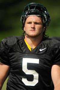 Oregon linebacker Casey Matthews chose Ducks over USC Trojans