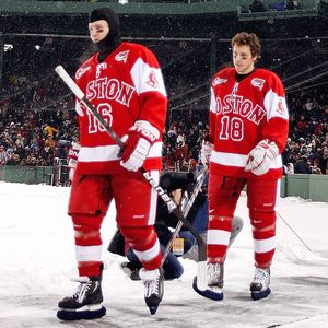 RARE* Frozen Fenway Boston University Hockey Jersey *RED SOX