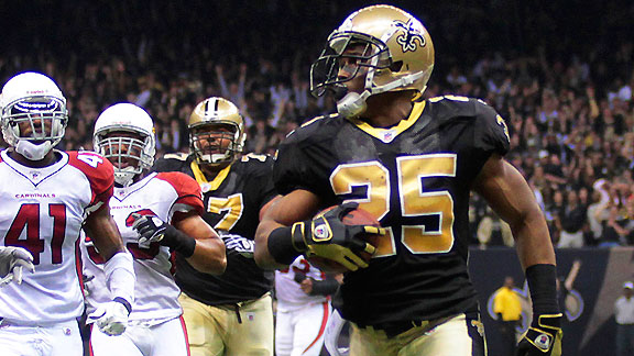 New Orleans Saints running back Reggie Bush (25) and Deuce