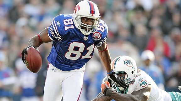 Buffalo Bills Terrell Owens puts his arm on the back of