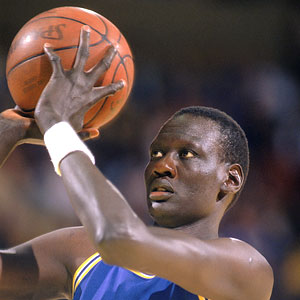 Hoops Daily - Manute Bol is the only player in NBA history