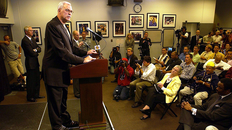 /photo/2010/0624/nba_pjackson87_56.jpg