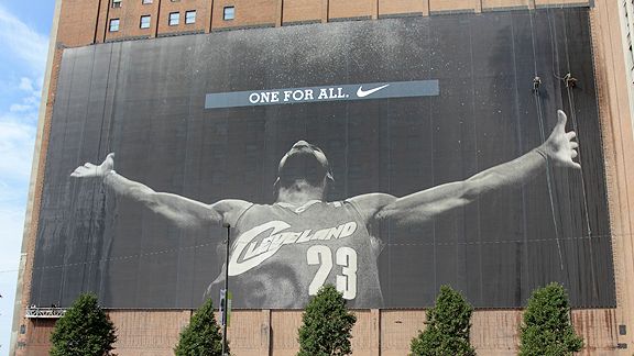 6PM ET Security Tightened Around ClevelandReport Raptors Sign