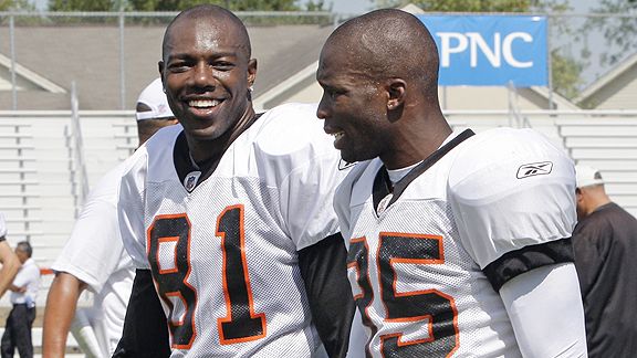 Terrell Owens out for season after knee surgery 