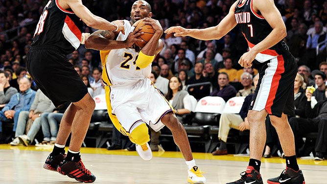 From the Hardwood to the Runway? Kobe Puts on His Modeling Shoesand an  All-White Outfit - ESPN - SportsCenter.com- ESPN