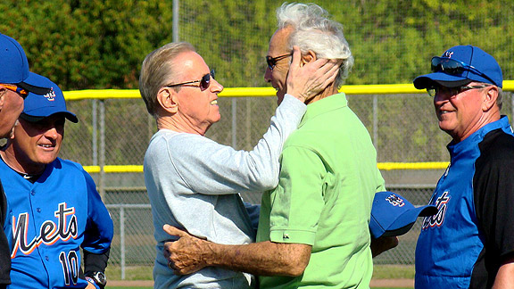 Sandy Koufax visits Dodgers Spring Training