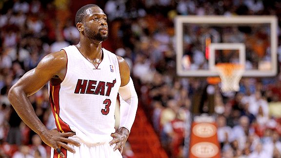 Miami Heat honors Dwyane Wade before final home game