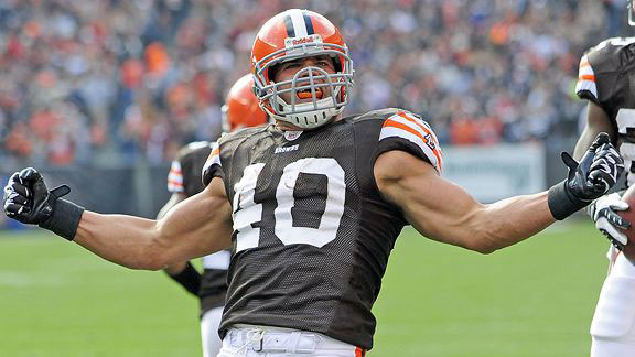 Peyton Hillis advances to Madden cover final vs. Michael Vick 