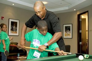 Knicks legend John Starks scores with LeFrak City library visit