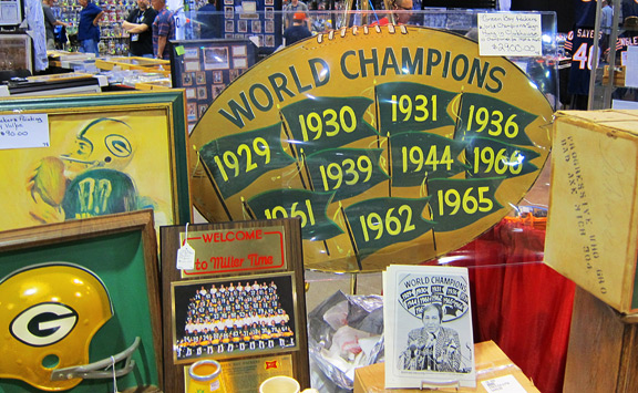 Vintage Authentic 1950s New York Yankees 30 Pennant With Uncle Sam at  's Sports Collectibles Store