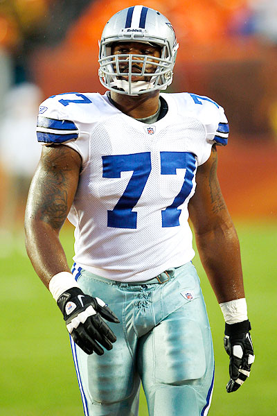 ESPN - Photos - Tyron Smith, 20, Isn't Showing His Age