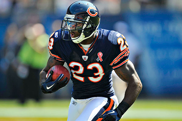 Hester terrific in return to kick-return team - Chicago Bears Blog - ESPN