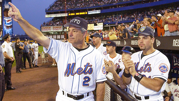 Mets wearing first responder hats for 9/11 game