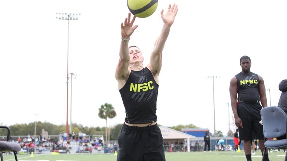 Mobile Nike Football SPARQ Combine Gallery - ESPN