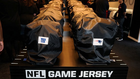 Paul Lukas on X: Nike took over the NFL uniform contract in 2012