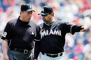 Mark Buehrle follows Ozzie Guillen to Miami, signing $58 million