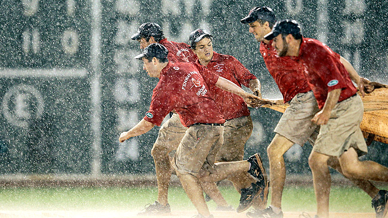 Tarp Run - ESPN Playbook: Photos of the Week May 28-June 3, 2012 - ESPN