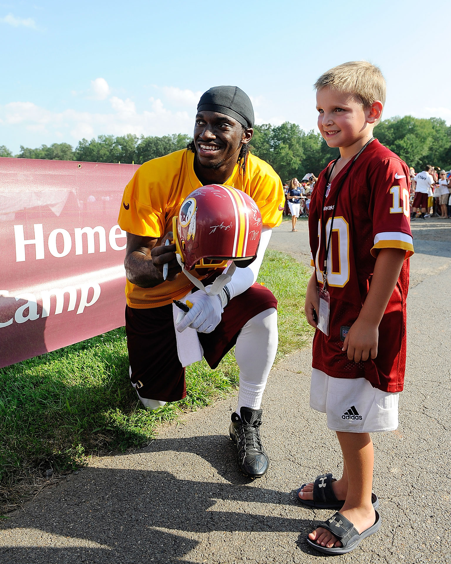 RGIII Tike Fans at NFL Training Camps ESPN
