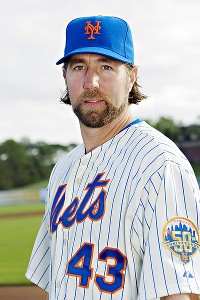 Mets pitcher R.A. Dickey and Orel Hershiser on the making of a