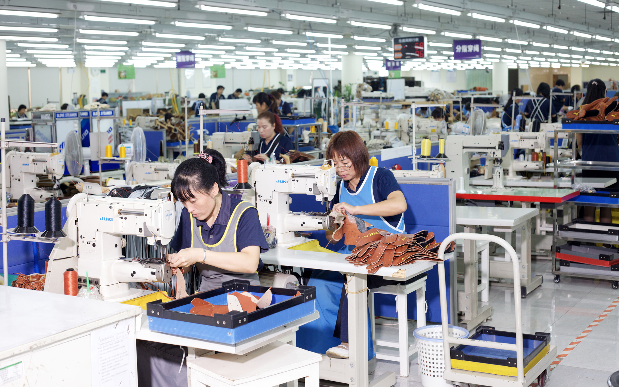 Mizuno Baseball Glove Factory - How It 