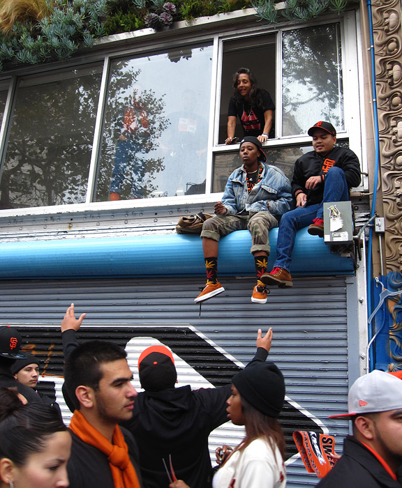 Sergio Romo wears 'I just look illegal' shirt during Giants victory parade  (Picture)