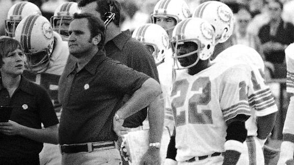 Don Shula, players from 1972 Miami Dolphins gather to celebrate 40th  anniversary of perfect season - ESPN