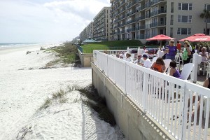 Racing's North Turn Beach Bar and Grille