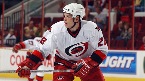 Closeup of Philadelphia Flyers Jeremy Roenick with injury, bleeding News  Photo - Getty Images