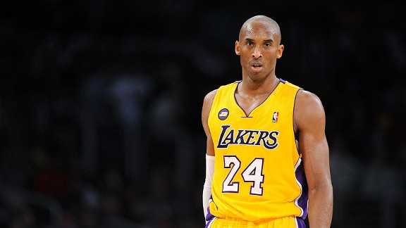 Los Lakers sufrieron la primera derrota con la camiseta de Kobe Bryant