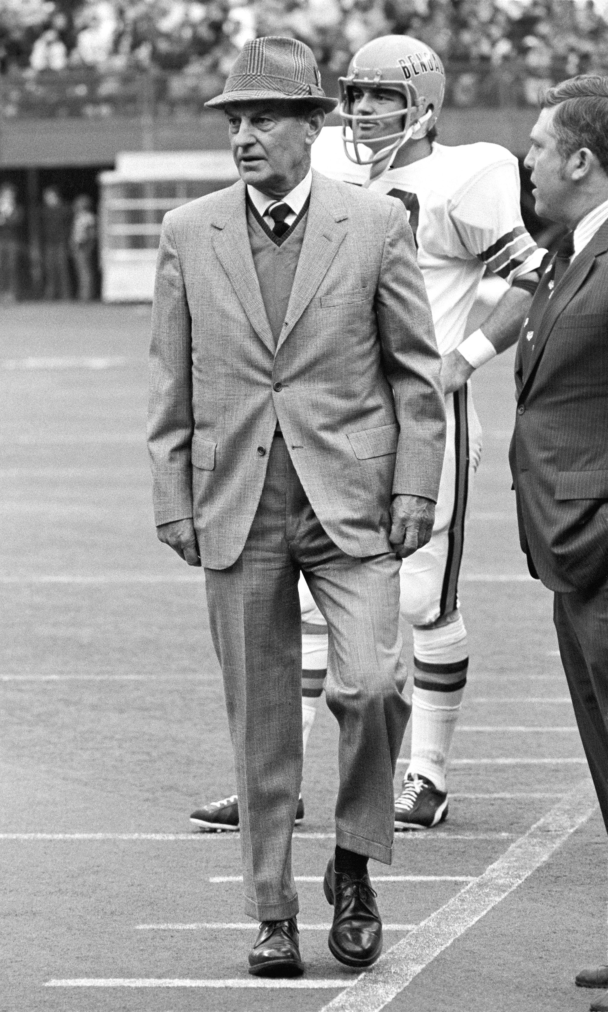 When Paul Brown Resigned as Head Coach - a history on the