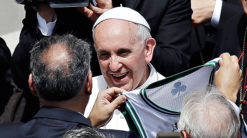 Pope Francis blesses New Orleans Saints before Jacksonville Jaguars game,  fans notice