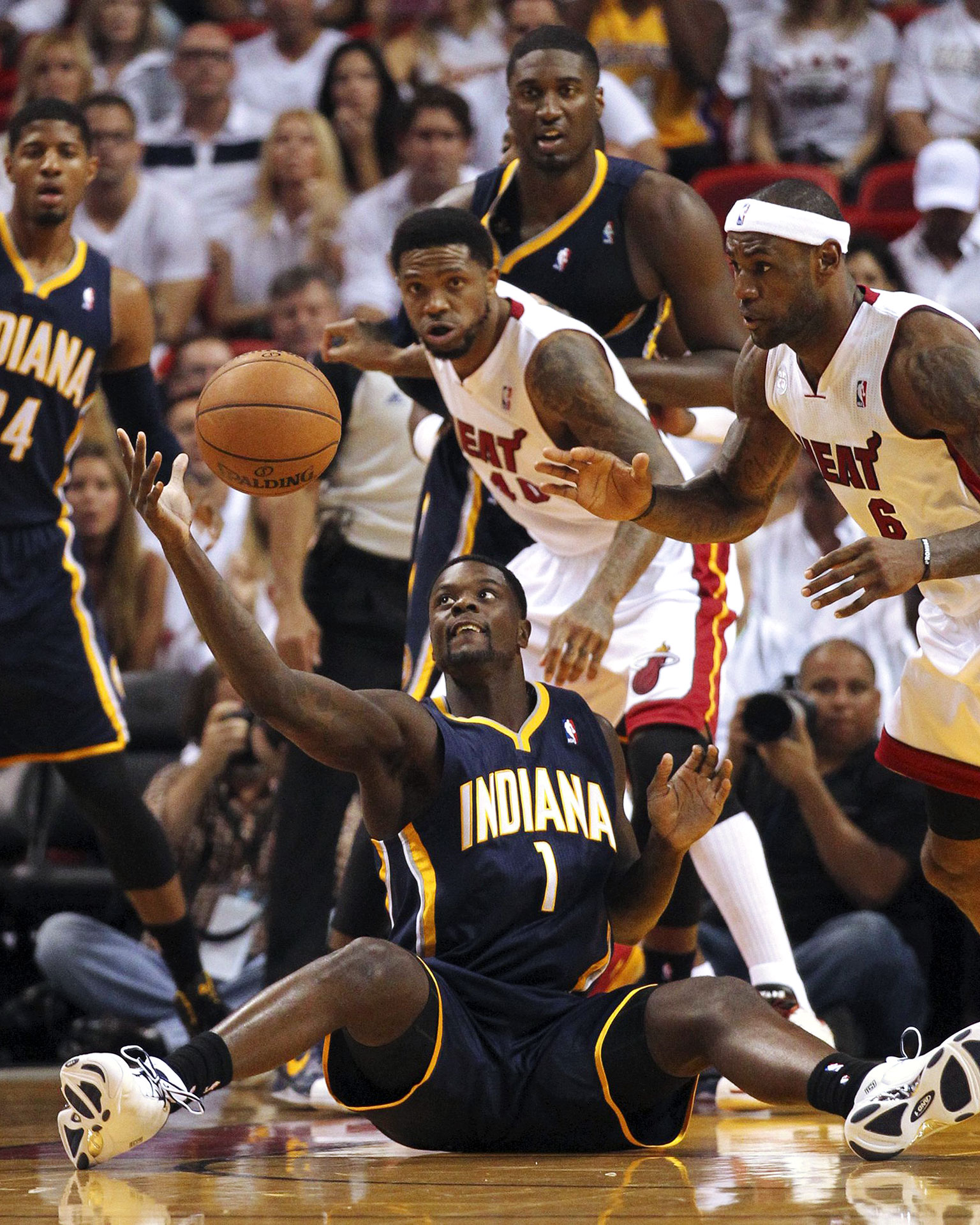 Femme Birdman Nba