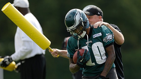 Is Eagles' Chip Kelly the man to rein in Michael Vick's recklessness?