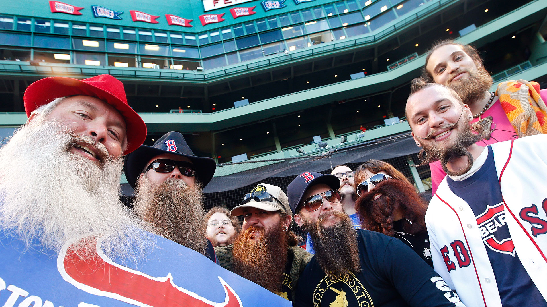 Red Sox host 'Dollar Beard Night' at Fenway 
