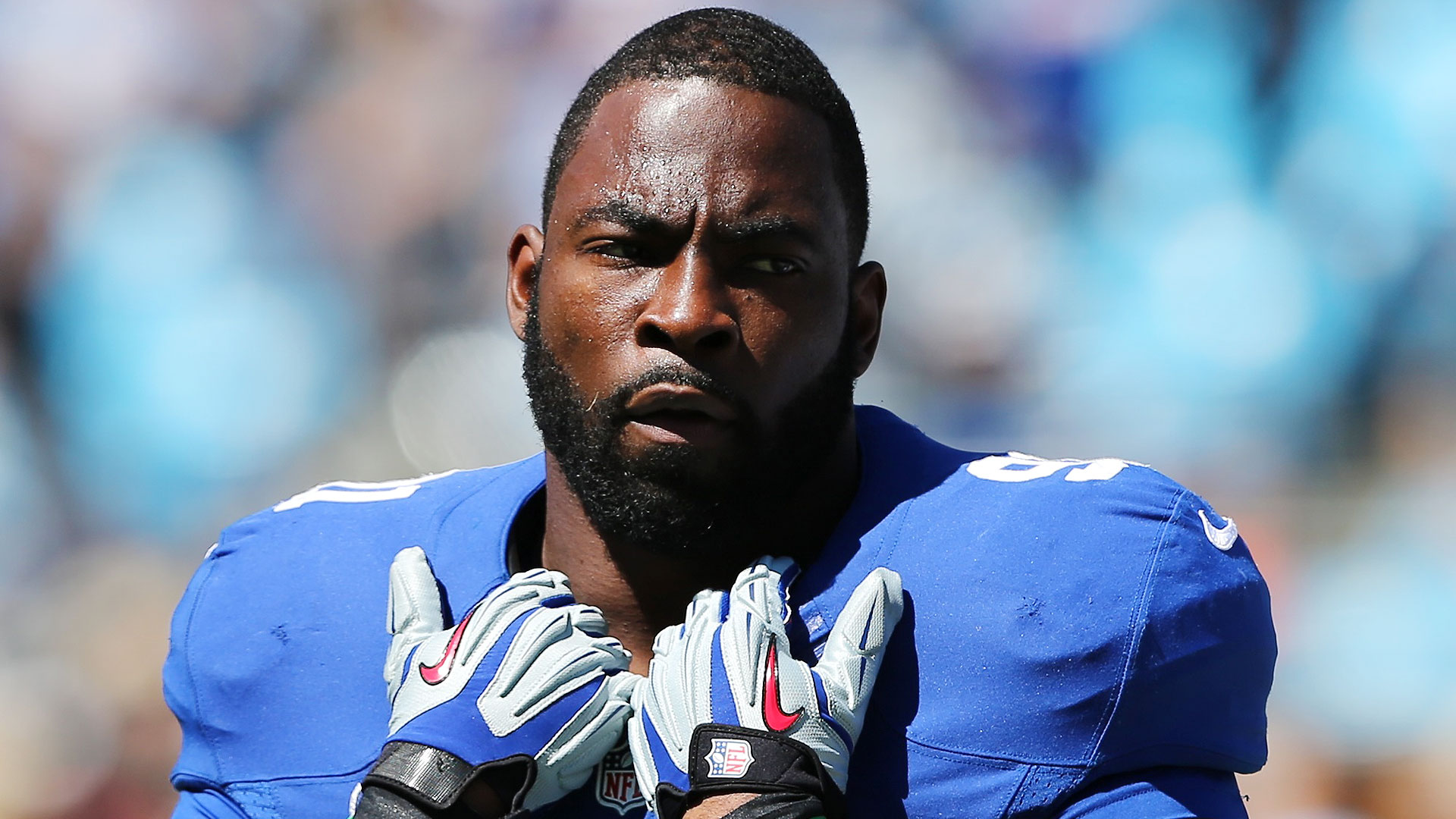 NY Giants defensive captain Justin Tuck looking like old self