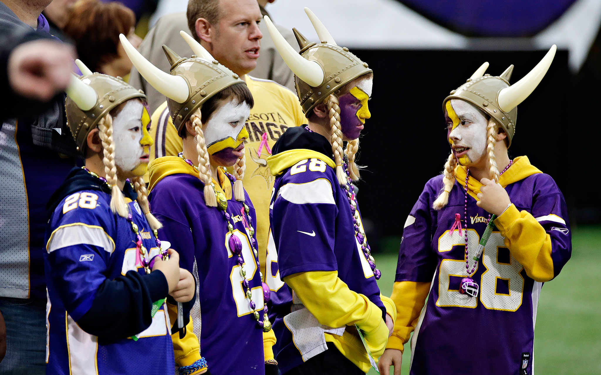 minnesota vikings helga hat